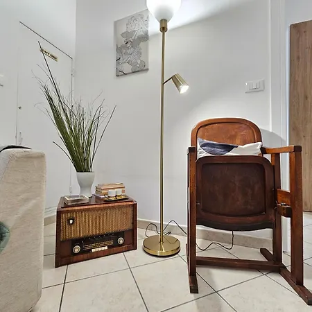 La Casetta Bilocale Con Terrazza Parkfree Wifi Minipc Ps4 Ac דירה *