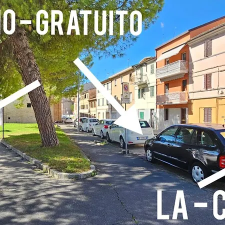 דירה La Casetta Bilocale Con Terrazza Parkfree Wifi Minipc Ps4 Ac
