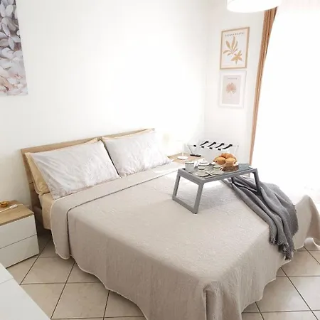 La Casetta Bilocale Con Terrazza Parkfree Wifi Minipc Ps4 Ac *